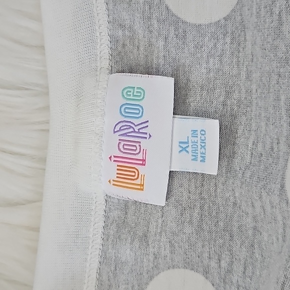 LuLaRoe Liv Gray and Off-white Polka Dot Crew Neck Short Sleeve Tee - Picture 12 of 14